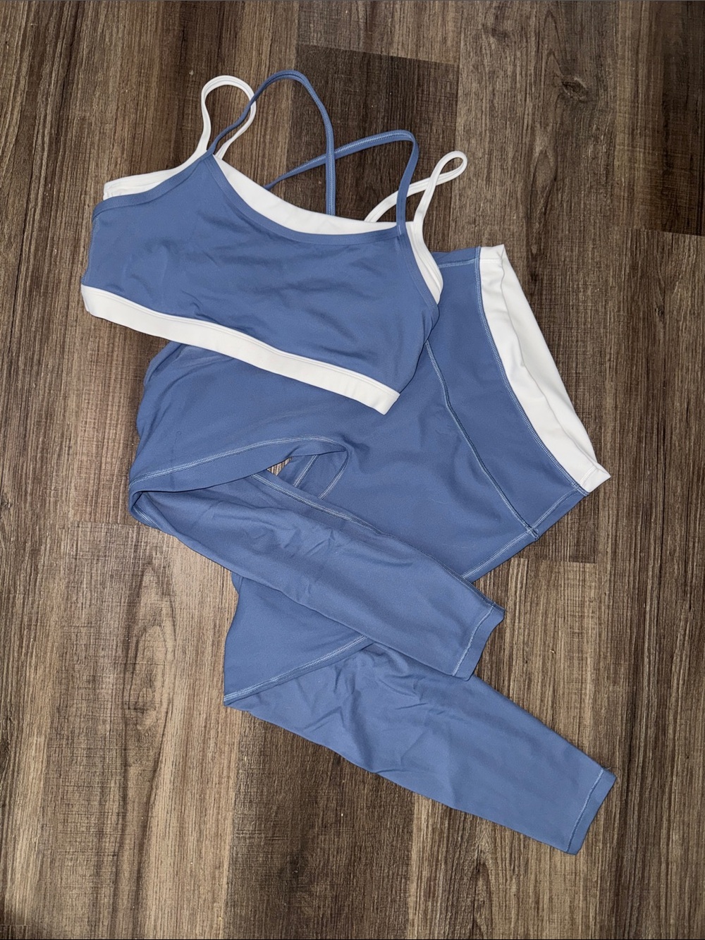 Dusty blue and white layered workout set - small